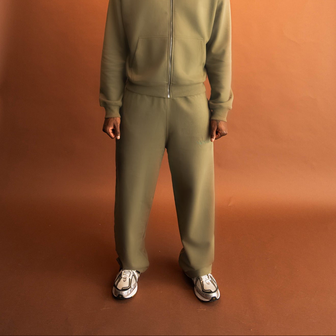 SOBU - KAHKI TRACK BOTTOMS